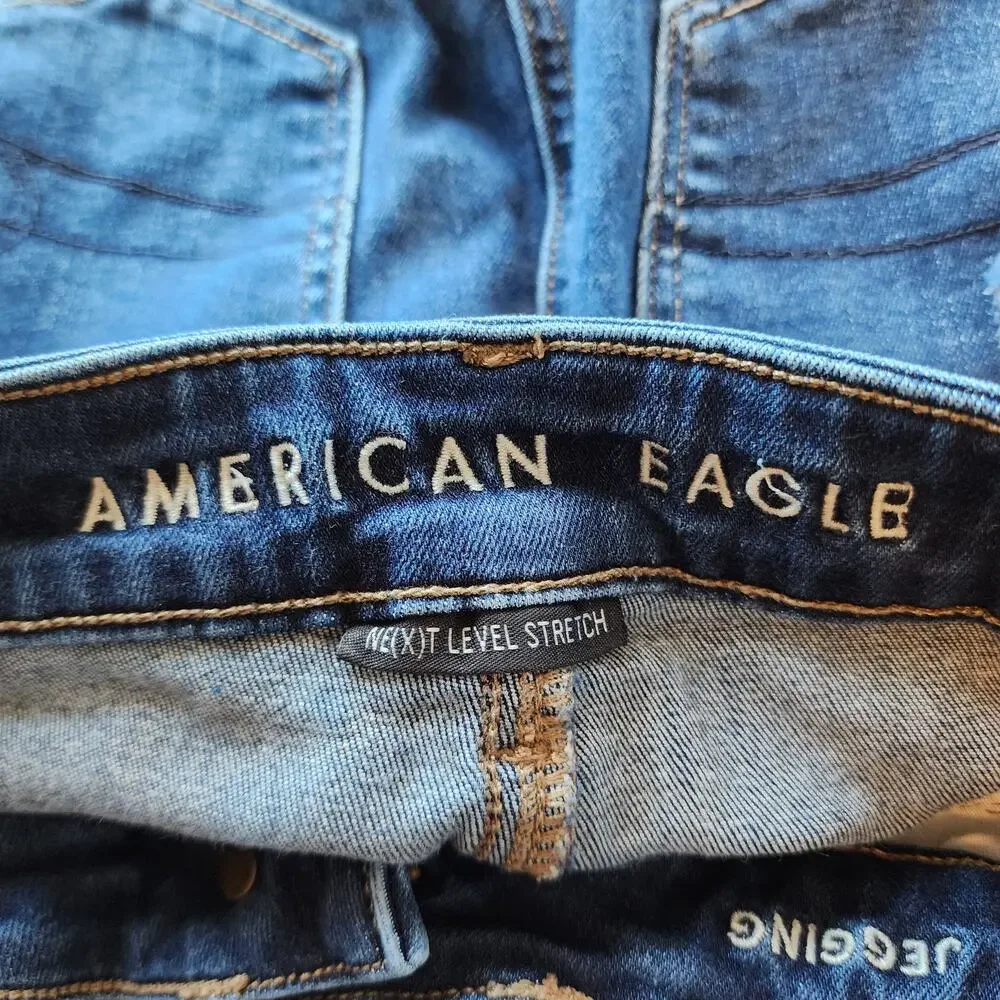 American Eagle Next Level Stretch Distressed Jegging Size 2